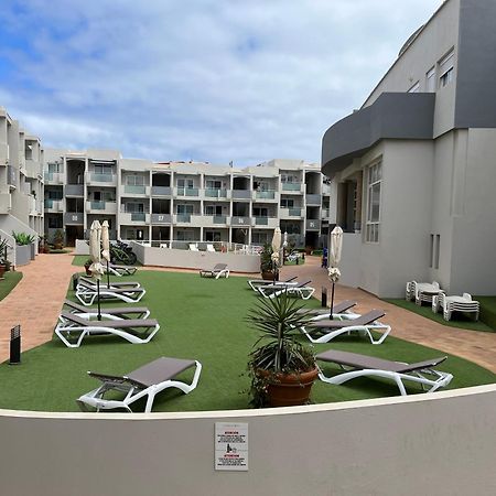 Nice And Sunny Apartment คอร์ราเลโฮ ภายนอก รูปภาพ