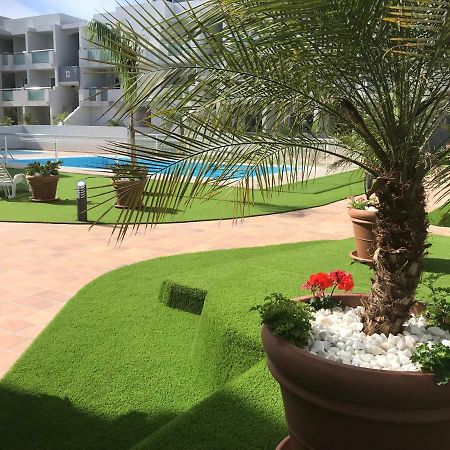 Nice And Sunny Apartment คอร์ราเลโฮ ภายนอก รูปภาพ