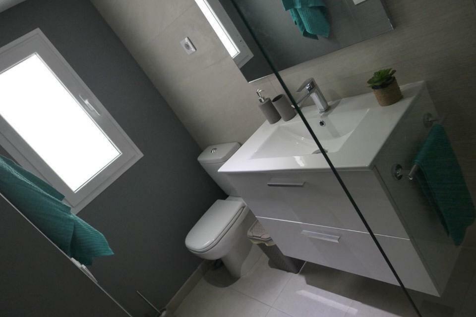 Nice And Sunny Apartment คอร์ราเลโฮ ภายนอก รูปภาพ